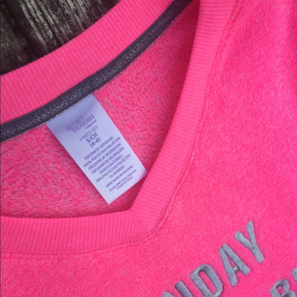 Pj set - Picture 2 of 2